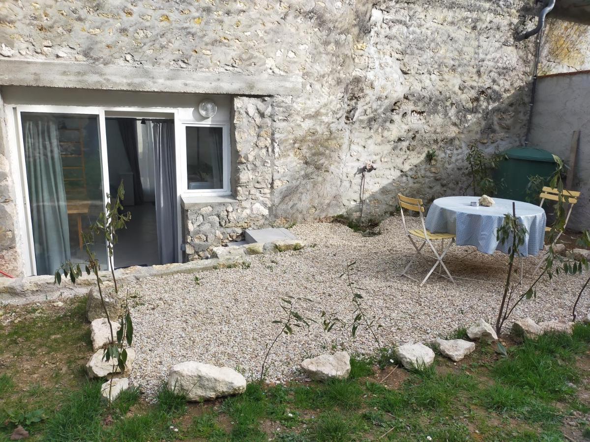 Logement Entier Dans Village Calme Guillerval Екстер'єр фото